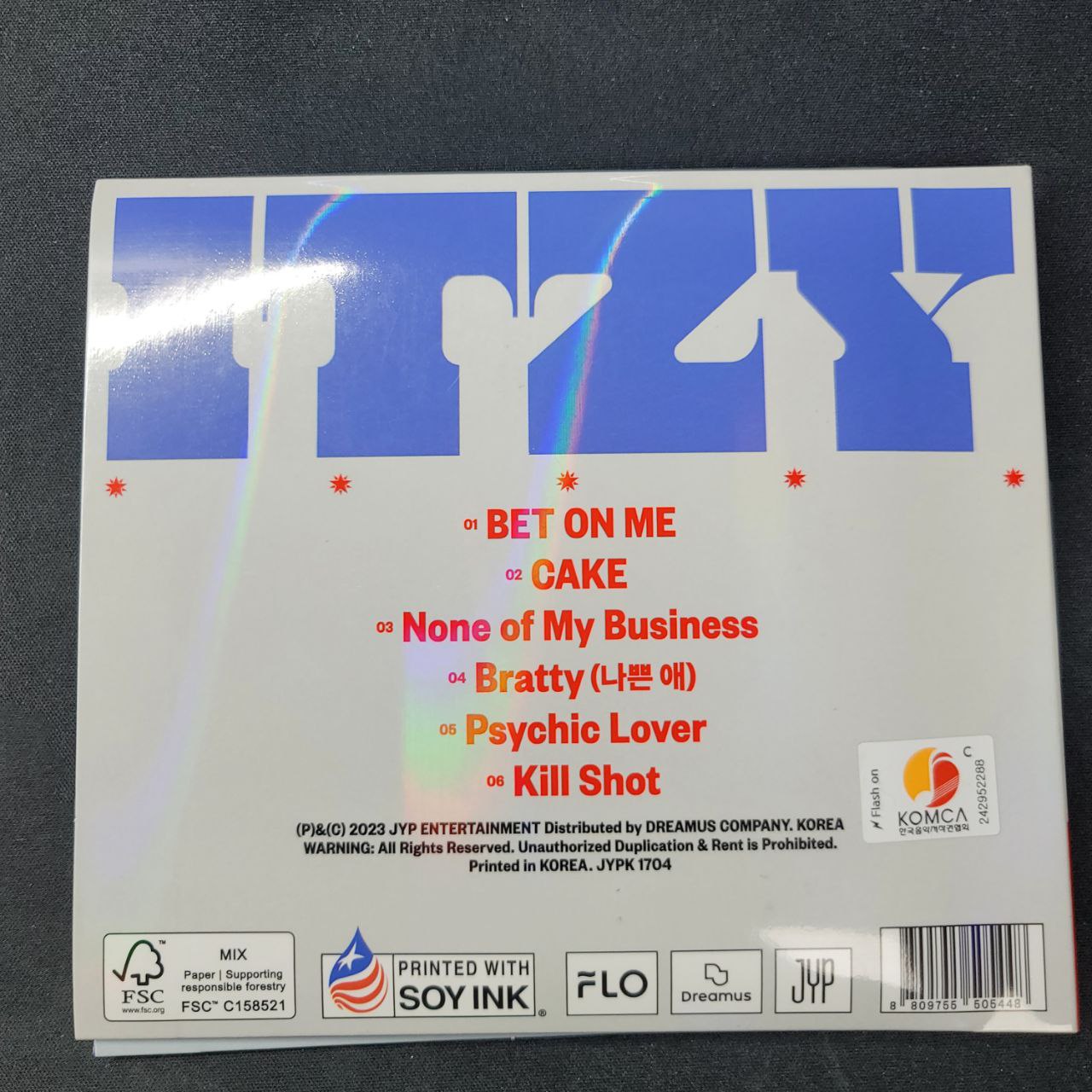 YUNA RYUJIN LIA CHAERYUNG (of Itzy) "KILL MY DOUBT" "PARIS"- Hand Autographed(Signed) Album