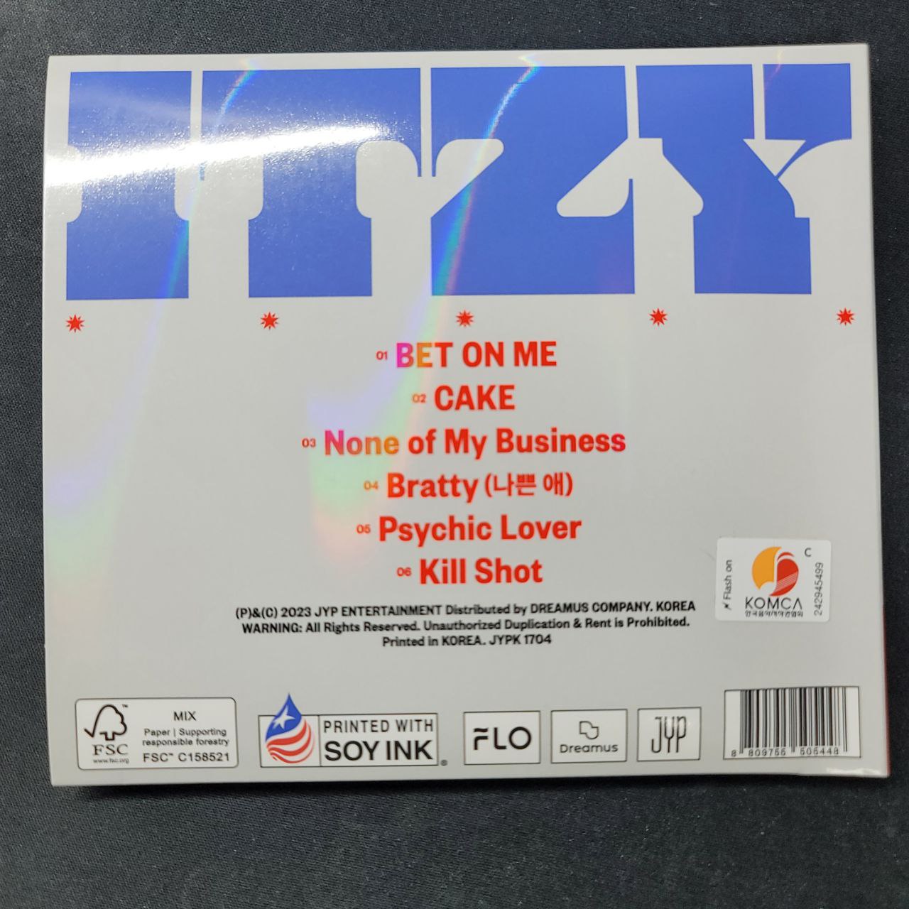 YUNA RYUJIN LIA CHAERYUNG (of Itzy) "KILL MY DOUBT" "PARIS"- Hand Autographed(Signed) Album