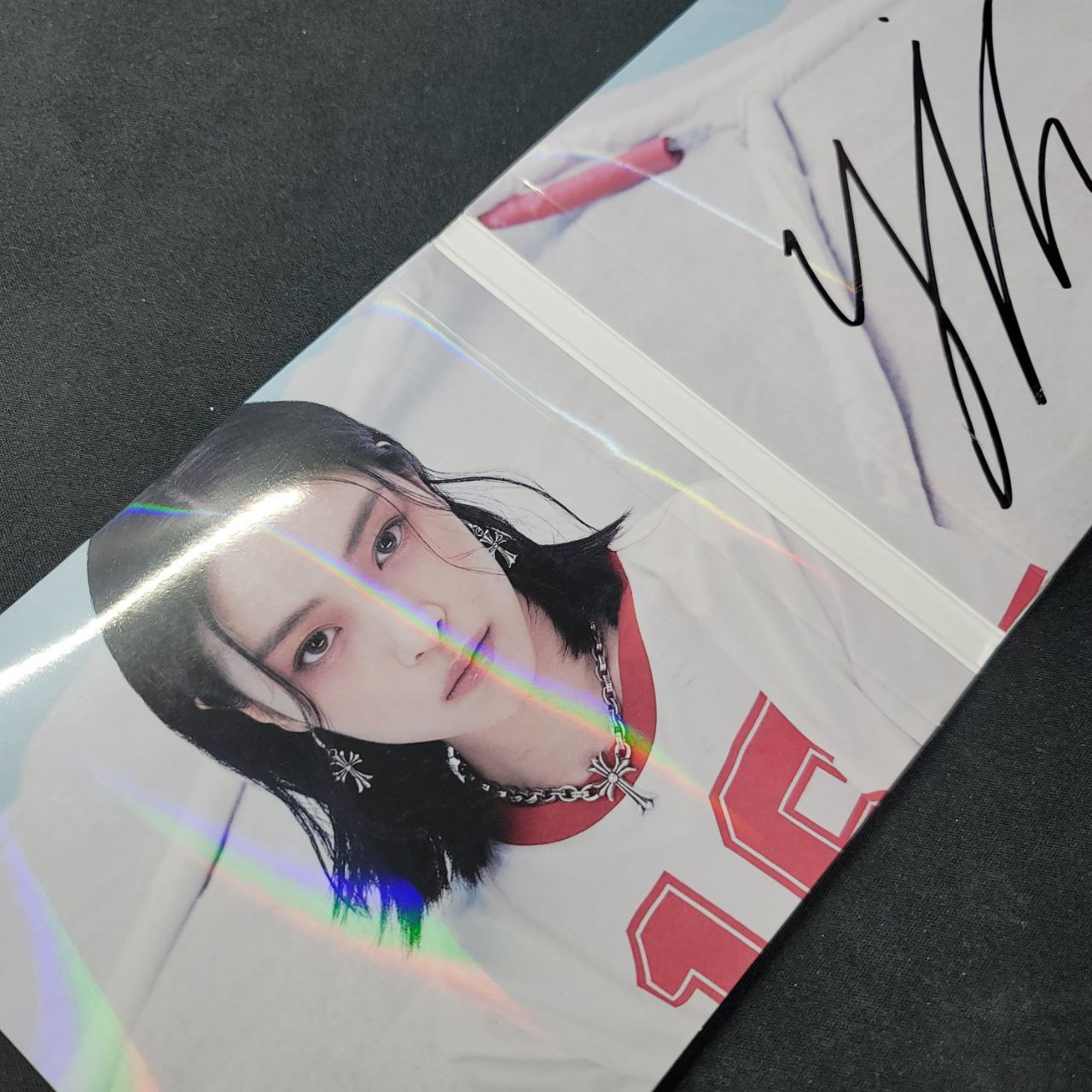 YUNA RYUJIN LIA CHAERYUNG (of Itzy) "KILL MY DOUBT" "PARIS"- Hand Autographed(Signed) Album